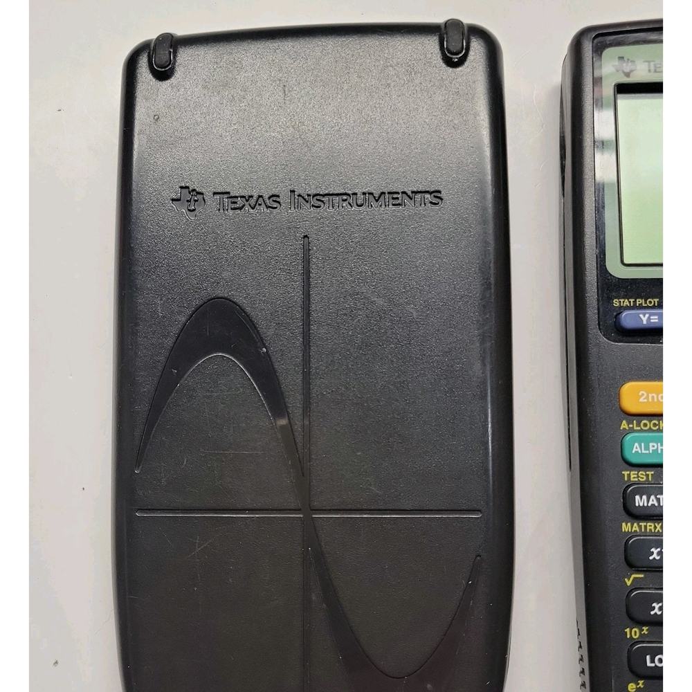 ✅ Texas Instruments TI-83 Plus Graphing Calculator Tested Working - Picture 3 of 8
